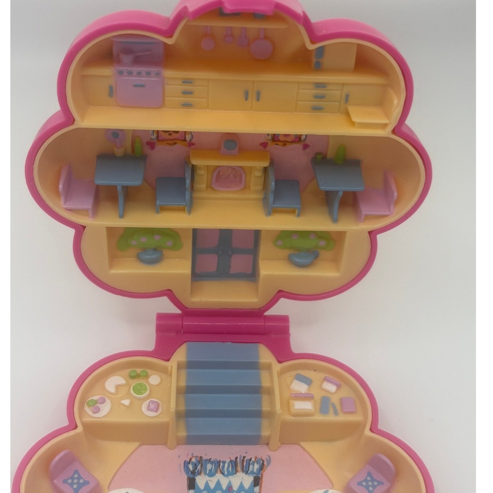 Vintage 1990 Polly Pocket Bluebird Toys Pizza Parlor Pink Flower Compact Figures - Picture 4 of 7